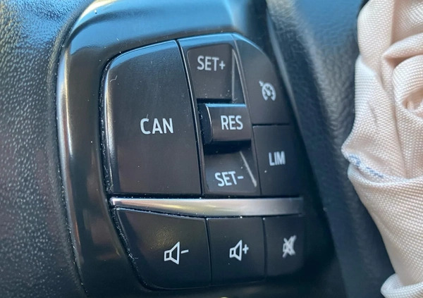 Ford Focus cena 25900 przebieg: 140000, rok produkcji 2018 z Namysłów małe 172